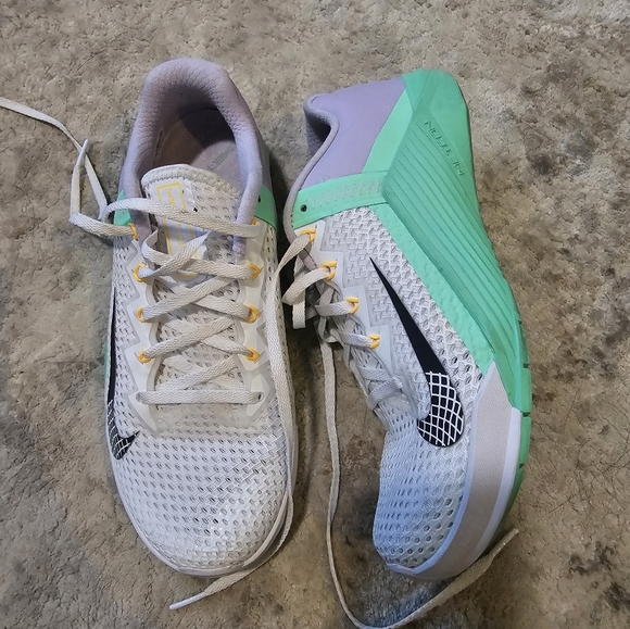 Nike Metcon 6 - Picture 1 of 3